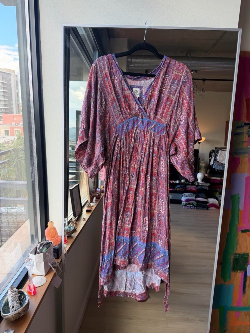Women's Printed V-Neck Midi Dress in Mauve with Blue Accents - Picture 5 of 8
